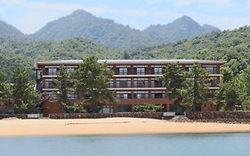 Miyajima Seaside Hotel